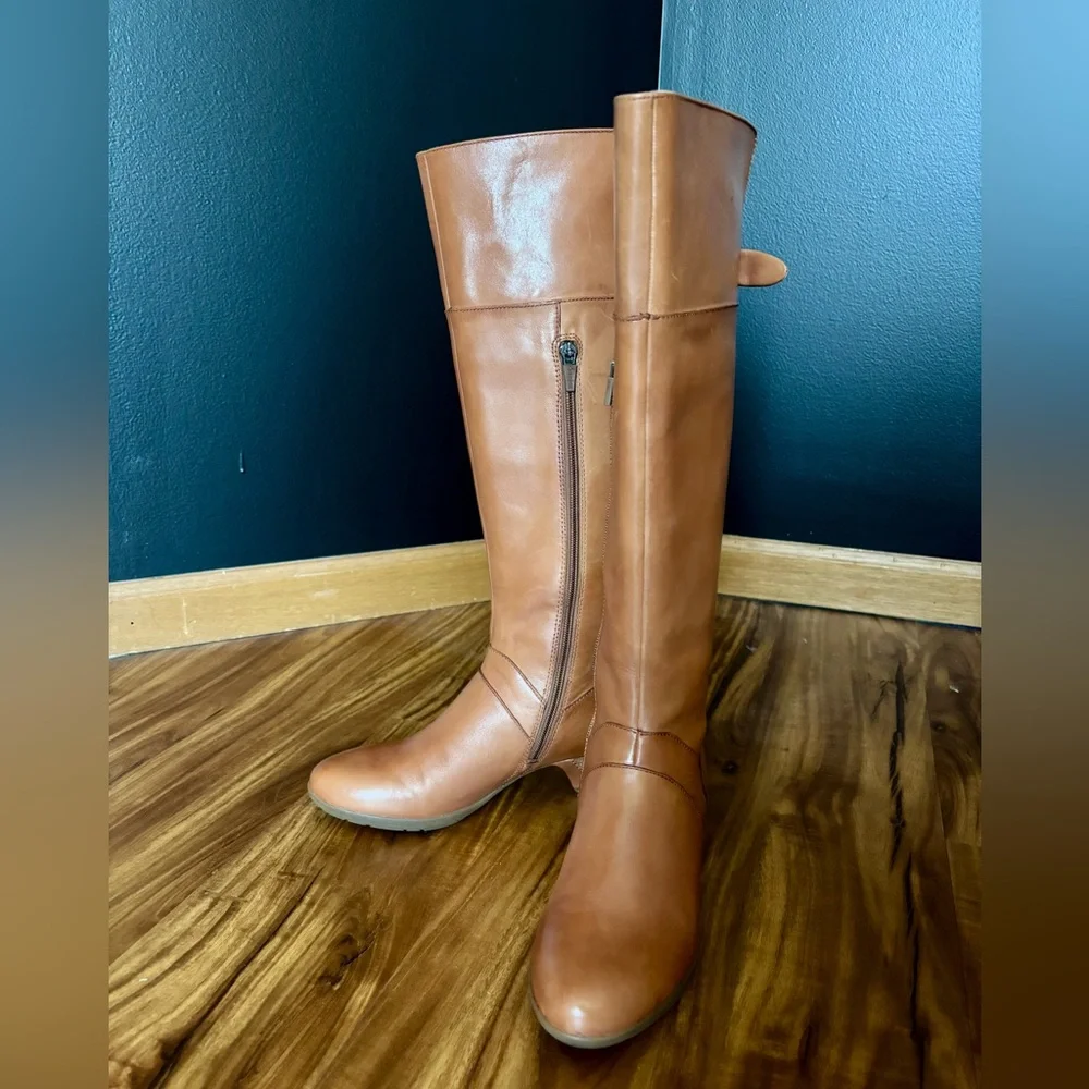 Dansko Tan Leather Heeled Boots - Picture 2 of 5